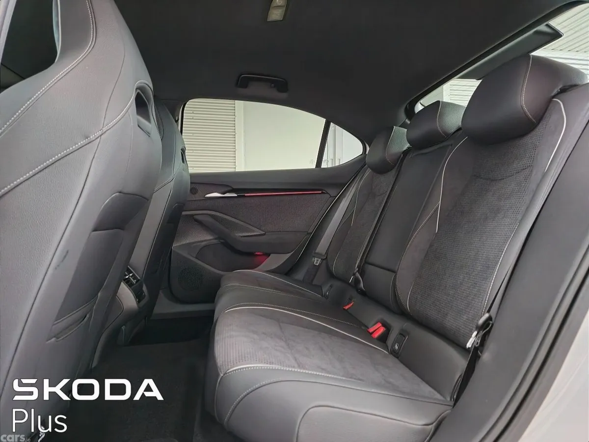 Skoda Superb Saloon, Diesel, 2027, White