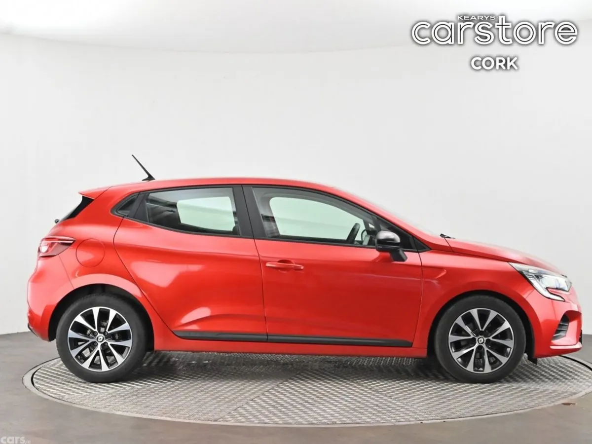 Renault Clio Hatchback, Petrol, 2023, Red