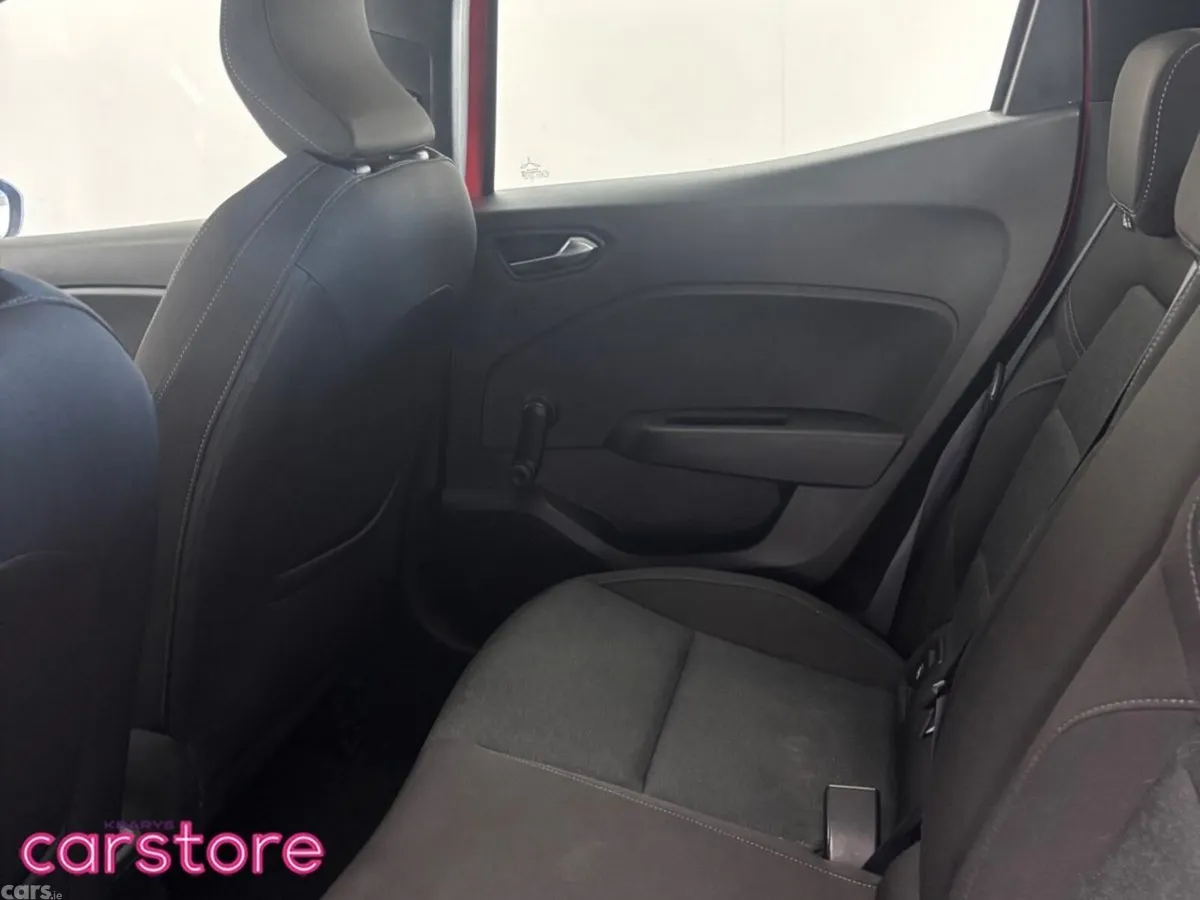 Renault Clio Hatchback, Petrol, 2023, Red