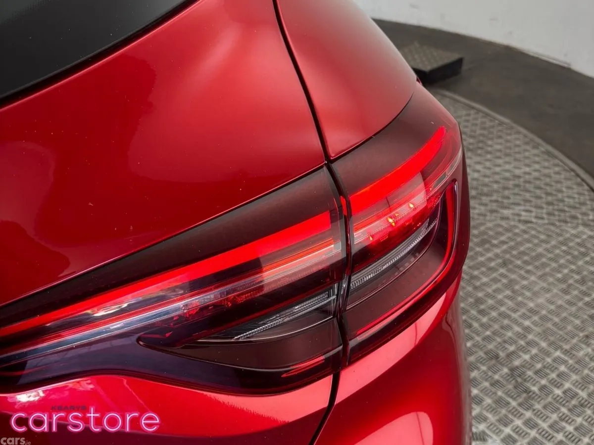 Renault Clio Hatchback, Petrol, 2023, Red