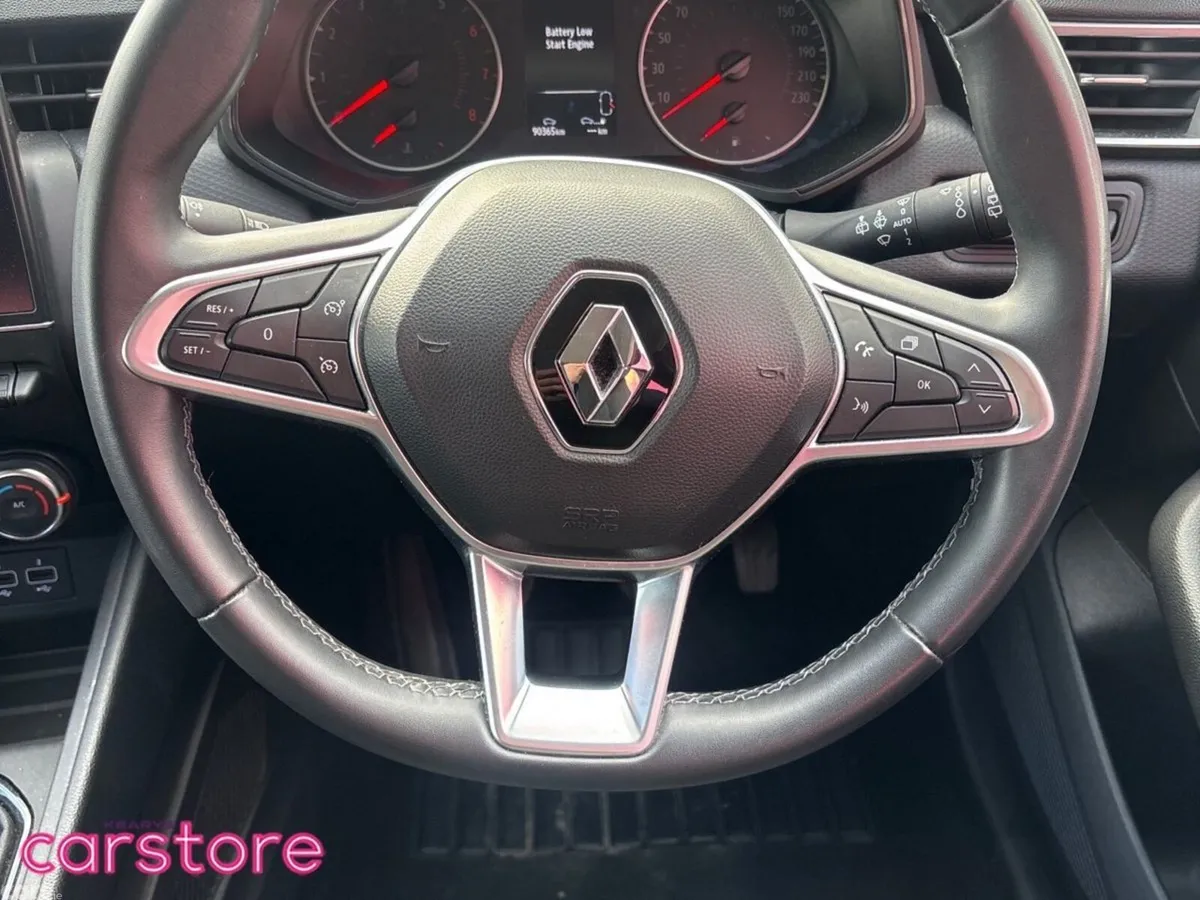 Renault Clio Hatchback, Petrol, 2023, Red