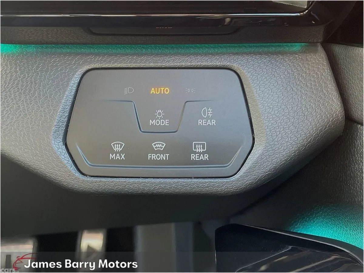 Volkswagen ID.4 SUV, Electric, 2023, Black