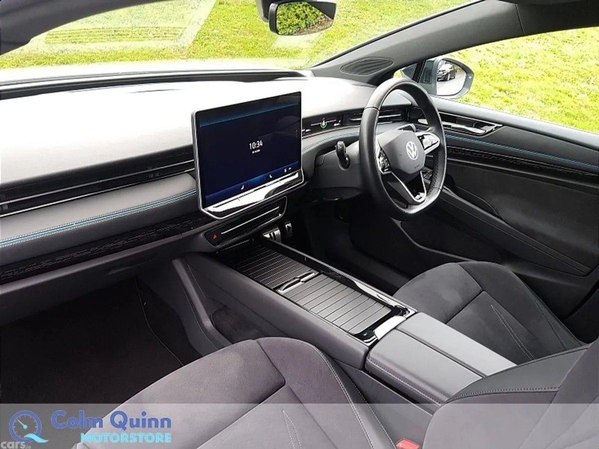 Volkswagen ID.7 Hatchback, Electric, 2024, White