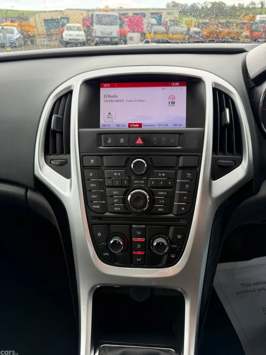 Vauxhall Astra Hatchback, Diesel, 2015, Black