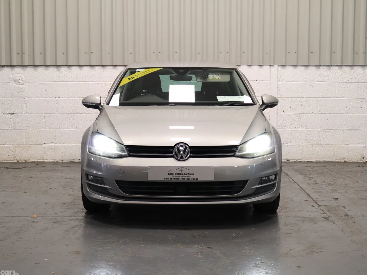 Volkswagen Golf Hatchback, Petrol, 2017, Gold