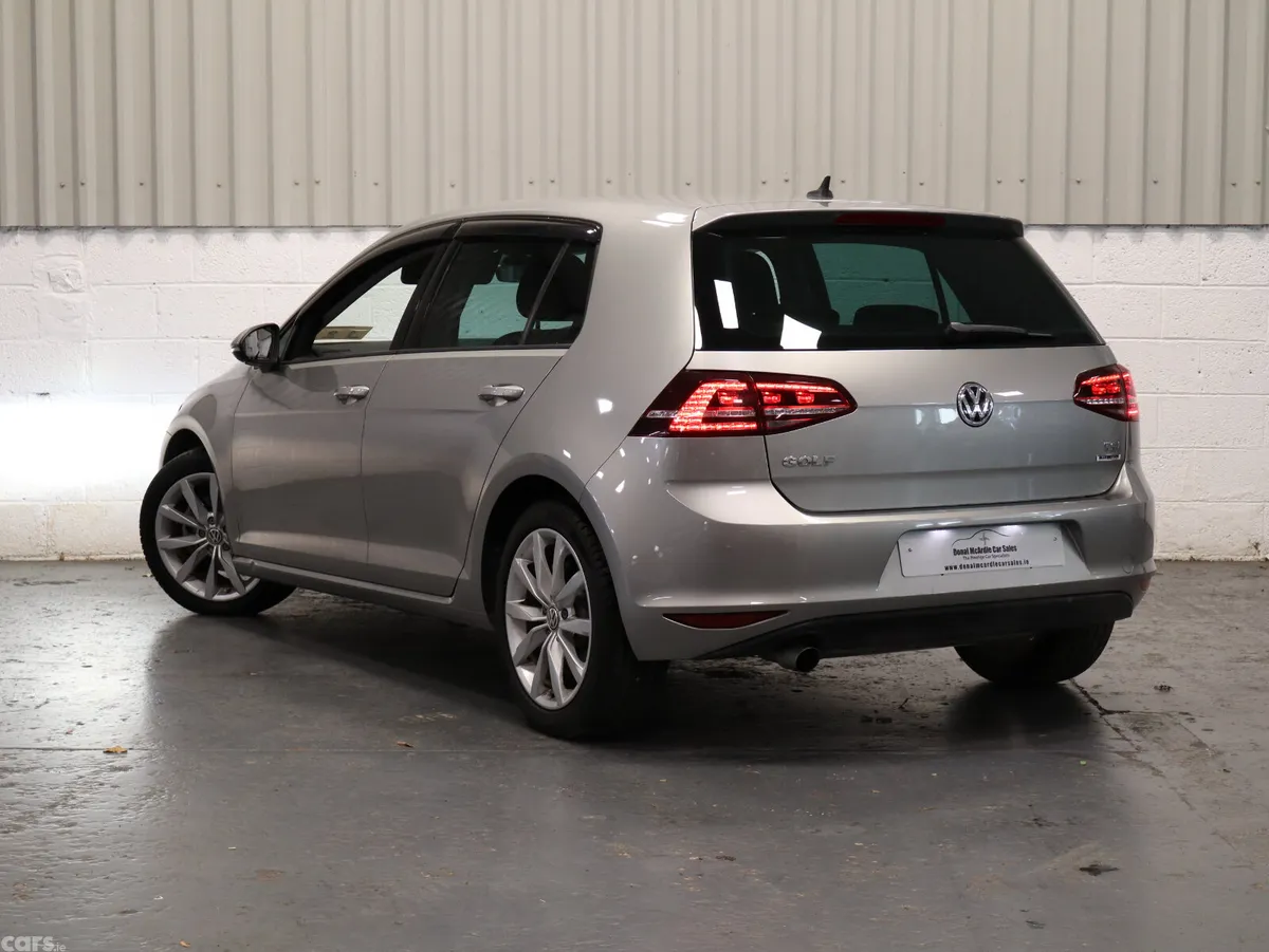 Volkswagen Golf Hatchback, Petrol, 2017, Gold