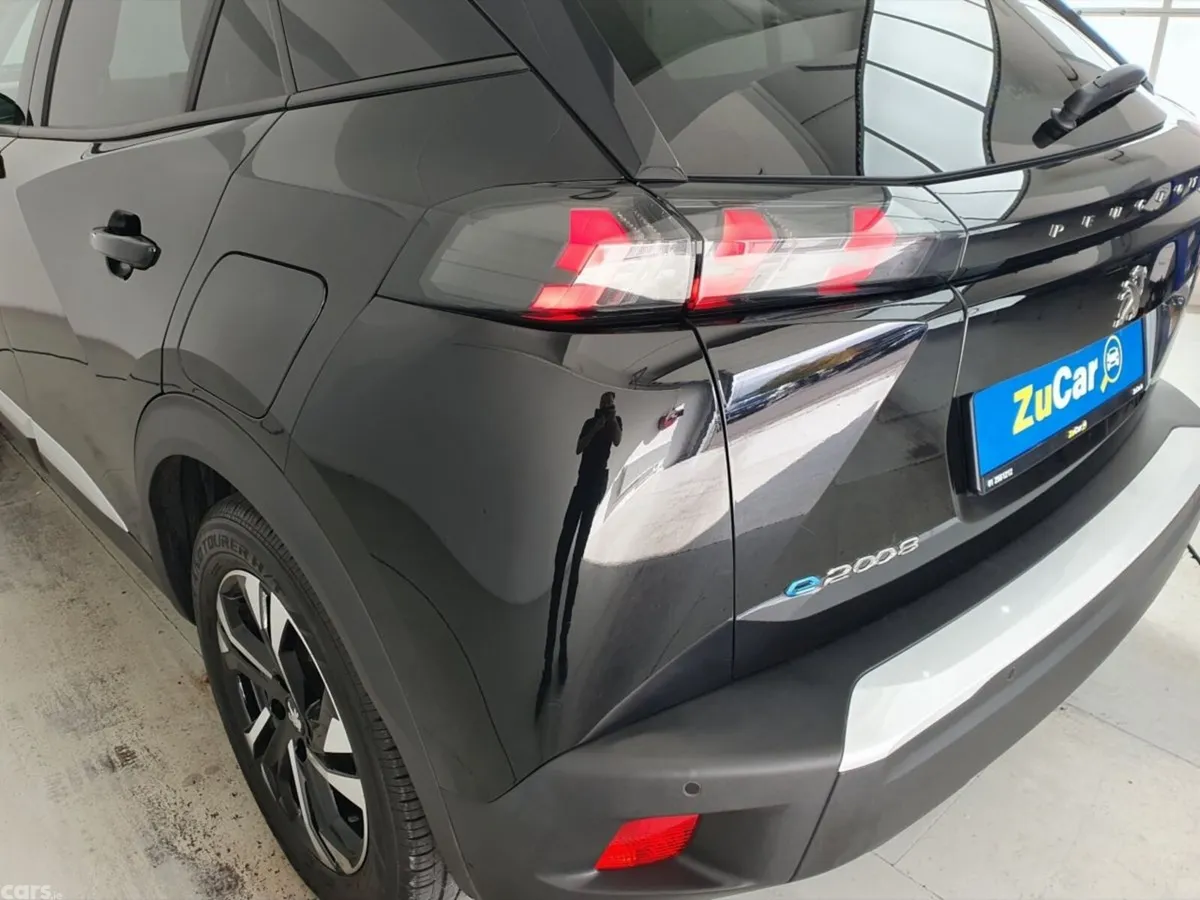 Peugeot 2008 Hatchback, Electric, 2022, Black