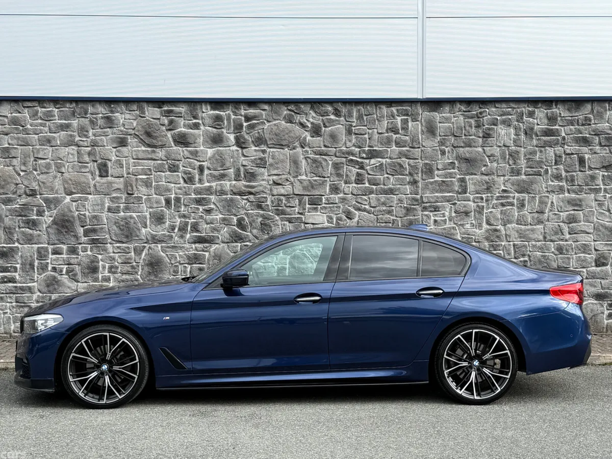 BMW 5-Series Saloon, Diesel, 2017, Blue