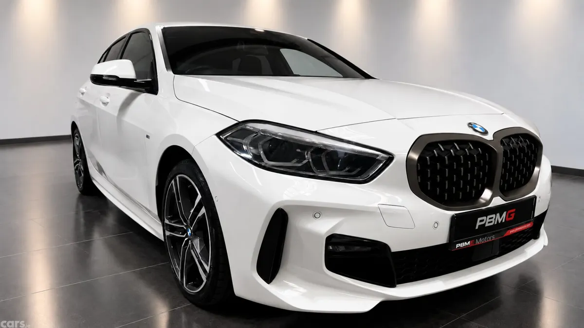 BMW 1-Series Hatchback, Diesel, 2021, White