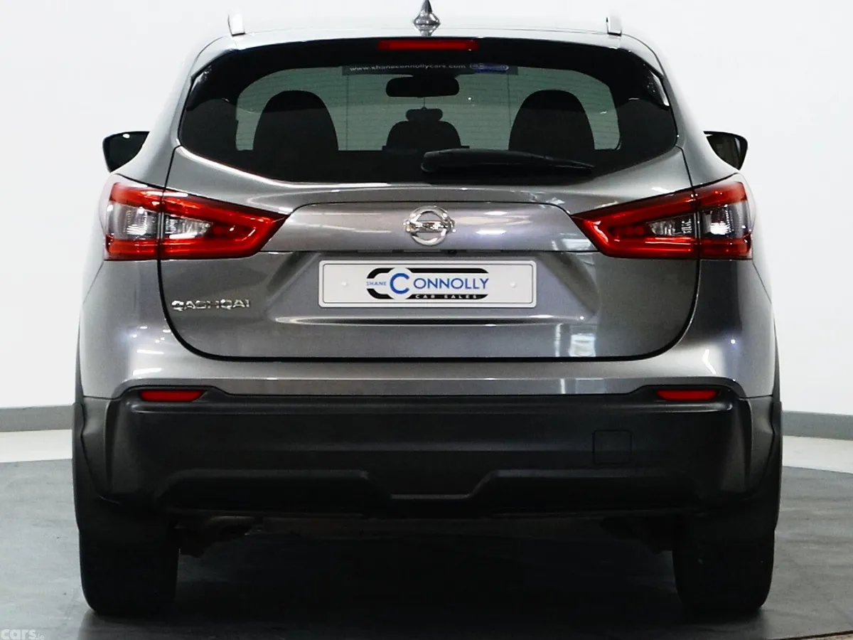 Nissan Qashqai MPV, Diesel, 2019, Grey