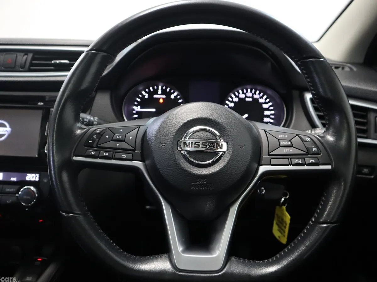 Nissan Qashqai MPV, Diesel, 2019, Grey