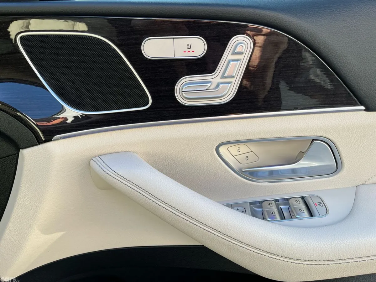 Mercedes-Benz GLE SUV, Diesel Plug-in Hybrid, 2022, Grey