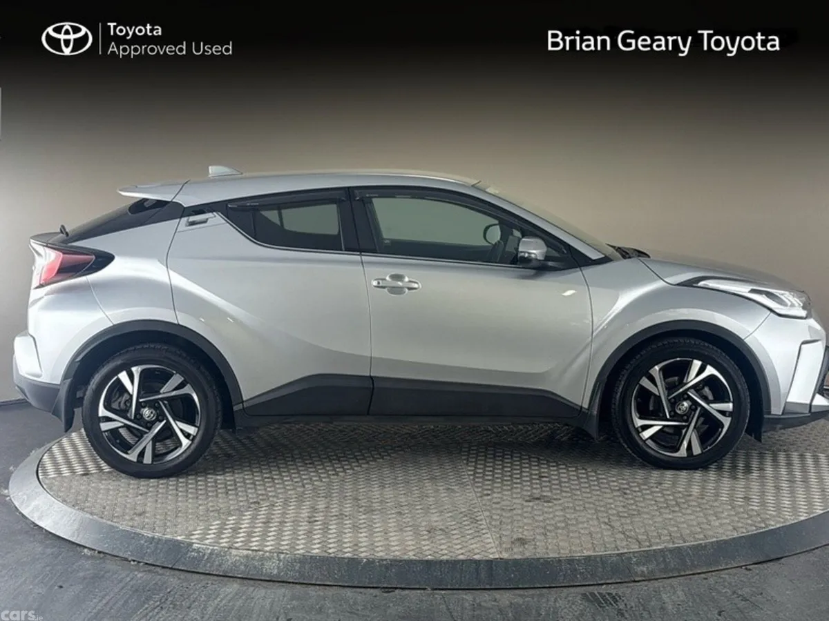 Toyota C-HR SUV, Petrol Hybrid, 2022, Silver
