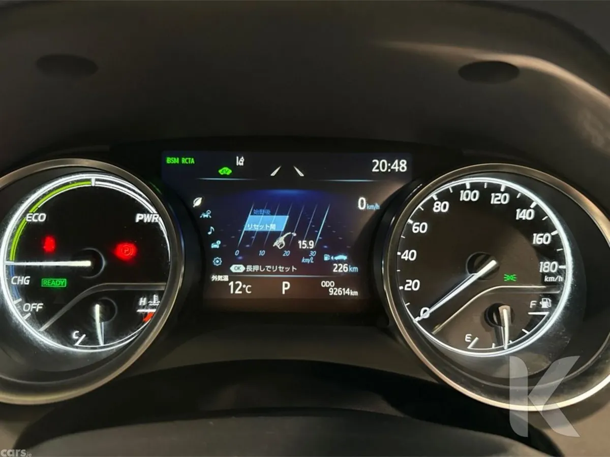 Toyota Camry Saloon, Petrol Hybrid, 2022, White