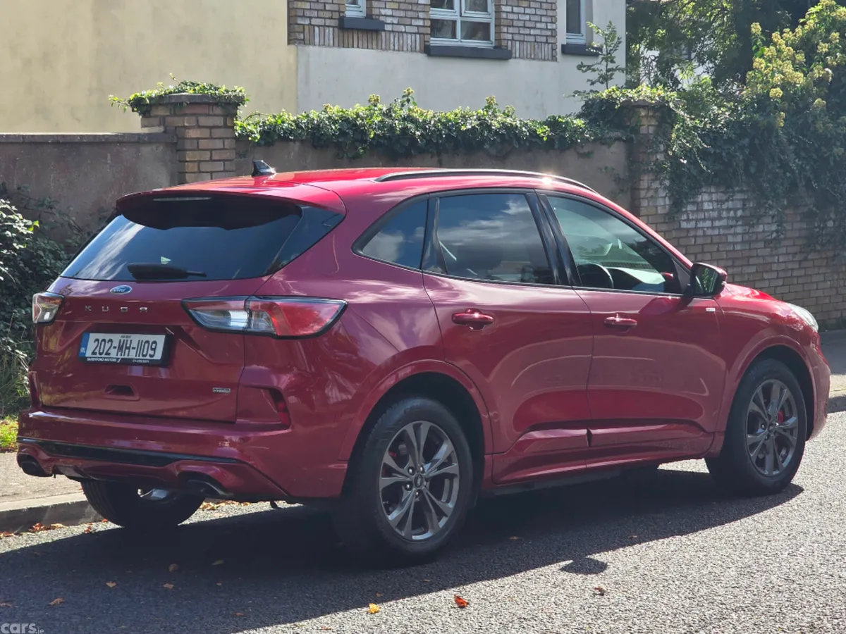 Ford Kuga MPV, Petrol Plug-in Hybrid, 2020, Red