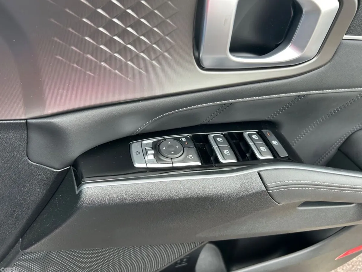 Kia Sorento SUV, Petrol Plug-in Hybrid, 2025, Grey