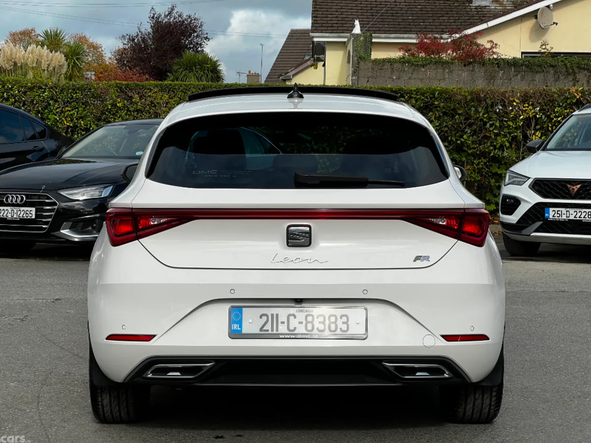 SEAT Leon Hatchback, Petrol, 2021, White