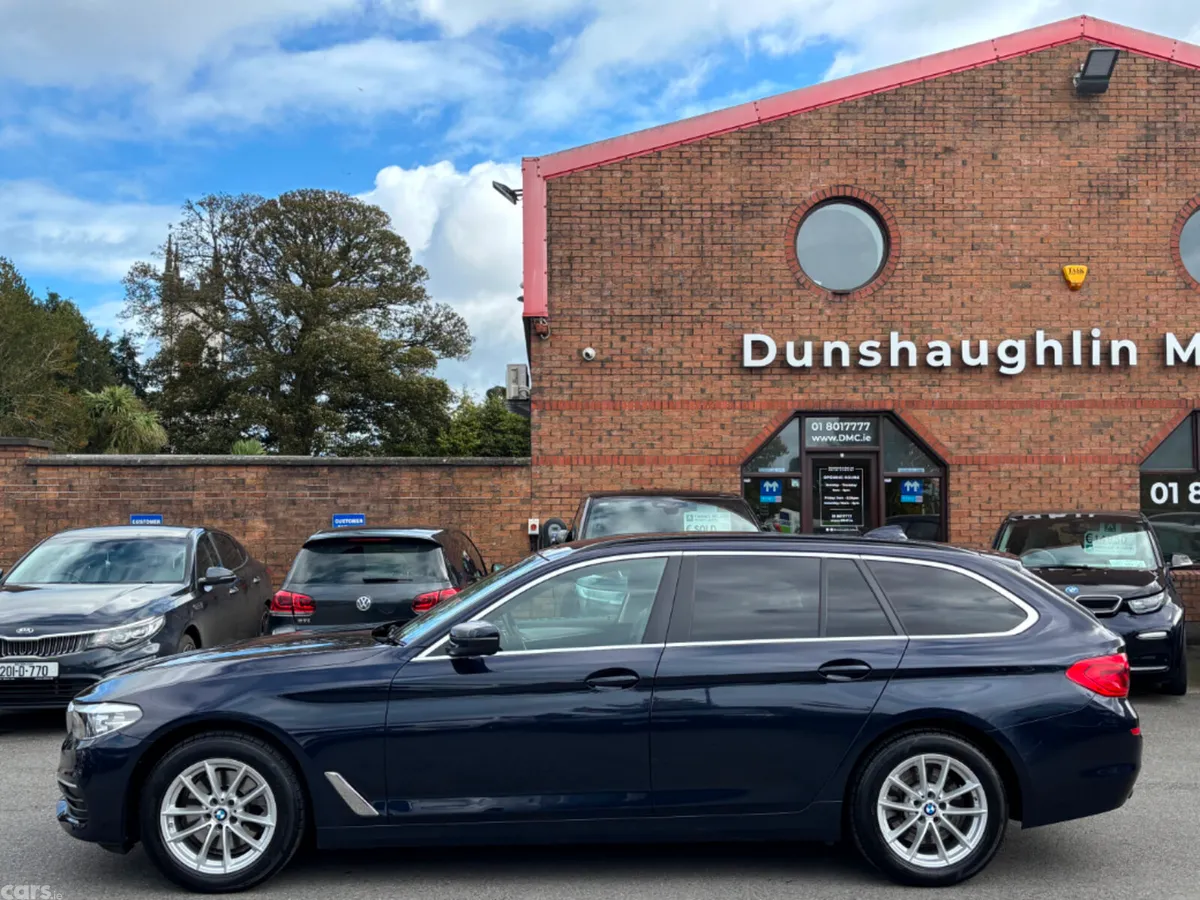 BMW 5-Series Estate, Petrol, 2020, Blue