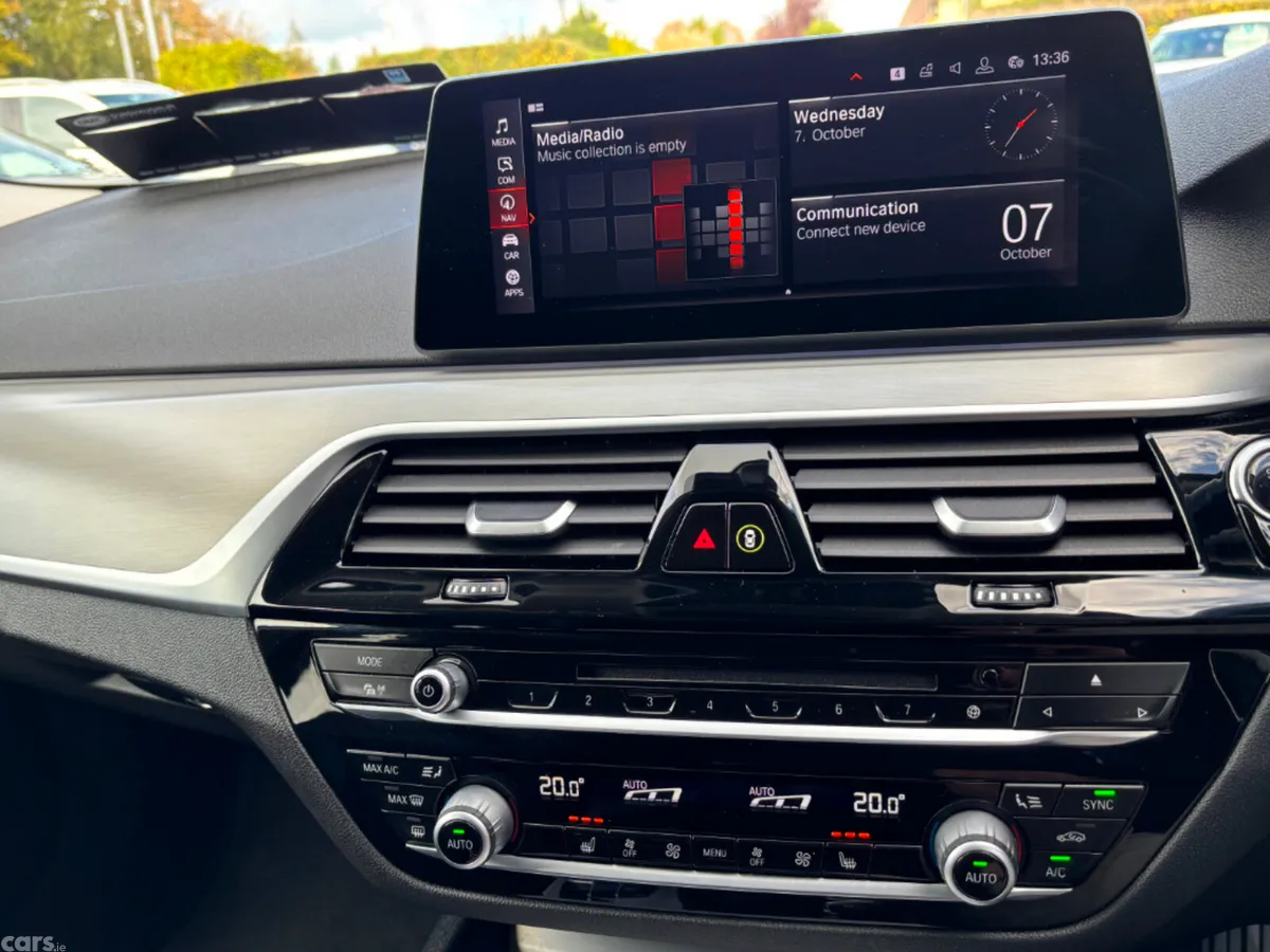 BMW 5-Series Estate, Petrol, 2020, Blue
