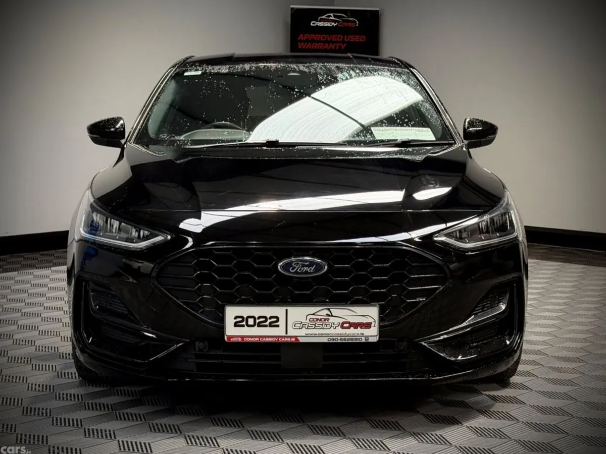 Ford Focus Hatchback, Diesel, 2022, Black