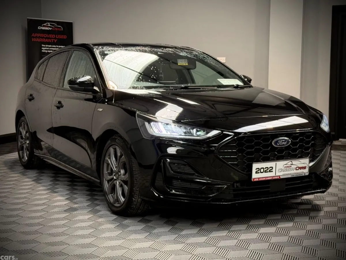Ford Focus Hatchback, Diesel, 2022, Black