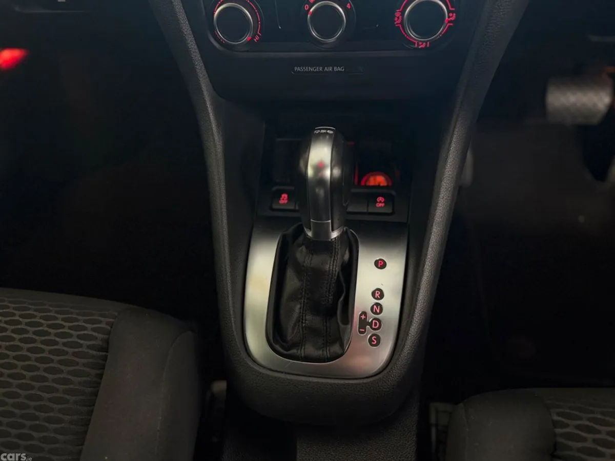Volkswagen Golf Hatchback, Petrol, 2013, White