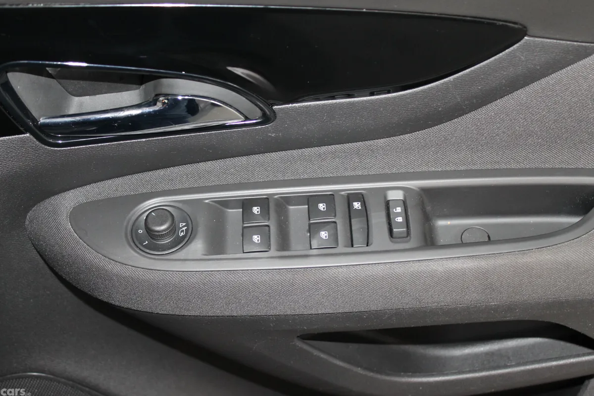 Opel Mokka SUV, Diesel, 2019, Blue