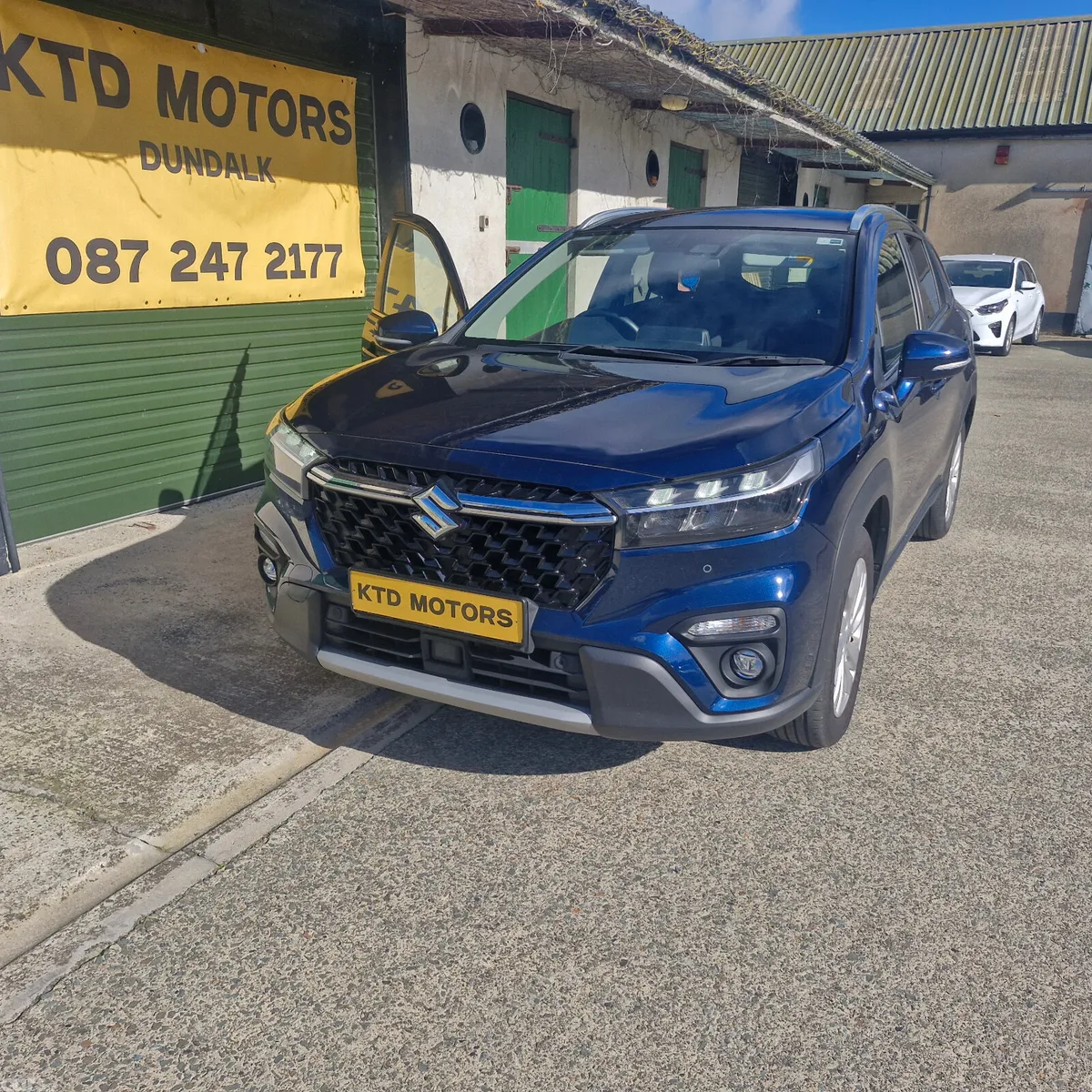 Suzuki S-CROSS SUV, Petrol Hybrid, 2023, Blue