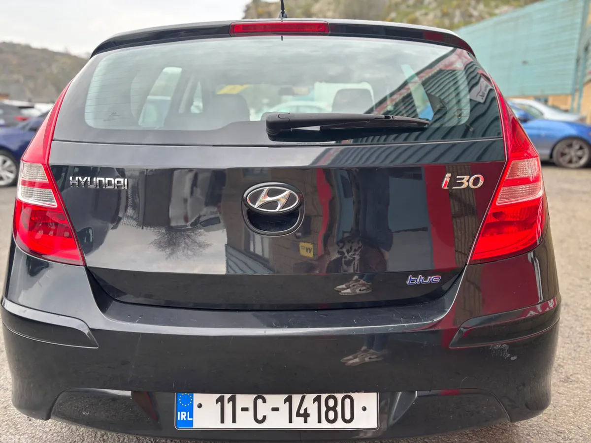 Hyundai i30 Hatchback, Diesel, 2011, Black