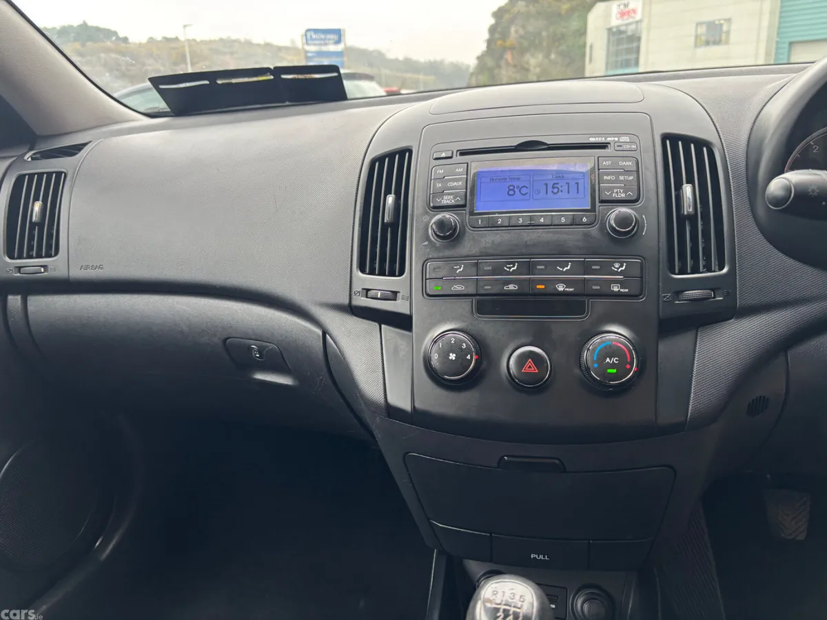 Hyundai i30 Hatchback, Diesel, 2011, Black