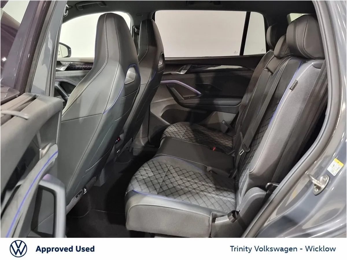 Volkswagen Tayron Estate, Diesel, 2026, Grey