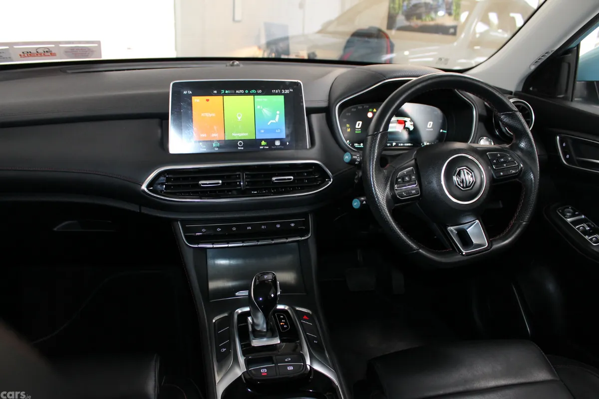 MG HS Hatchback, Petrol Plug-in Hybrid, 2021, Blue