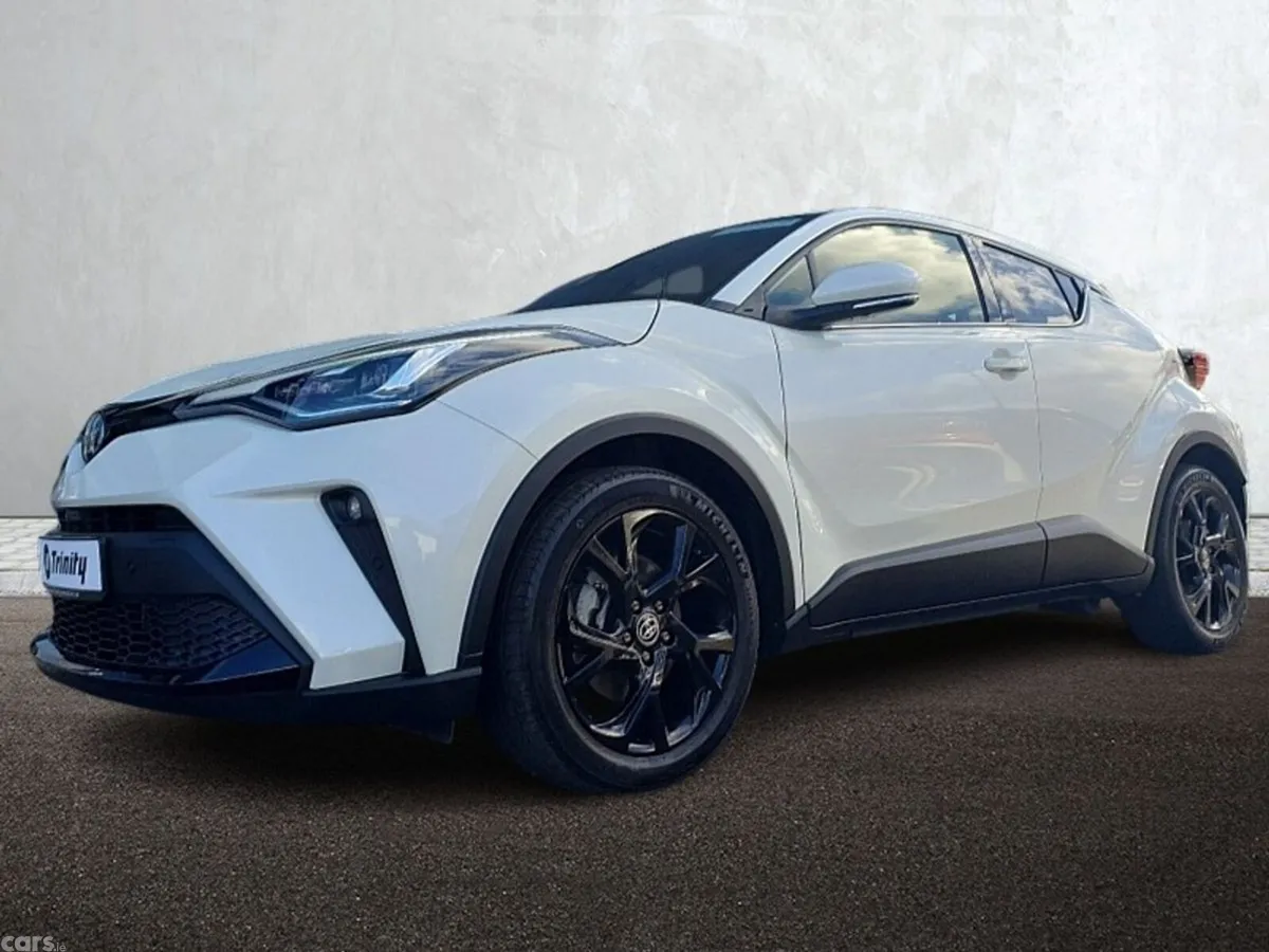 Toyota C-HR SUV, Petrol Hybrid, 2020, White