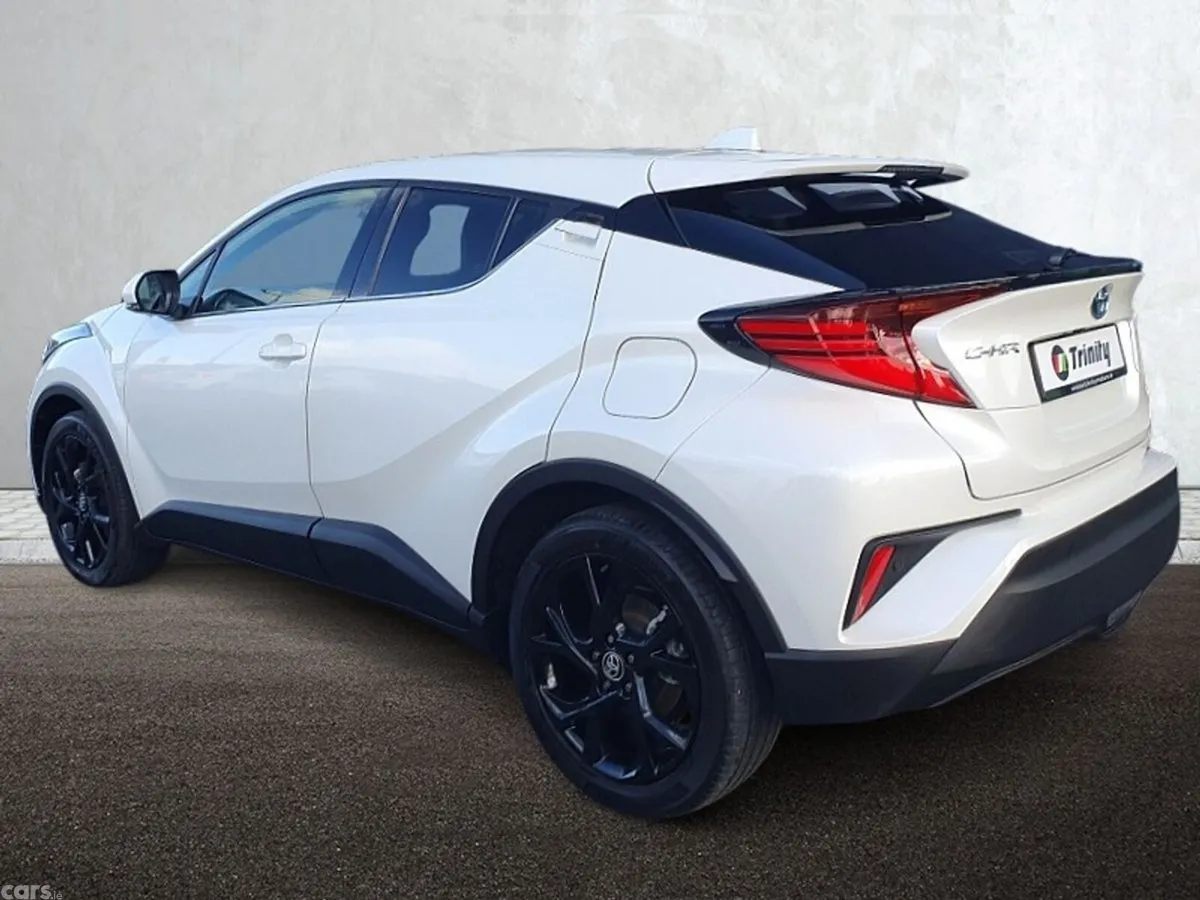 Toyota C-HR SUV, Petrol Hybrid, 2020, White