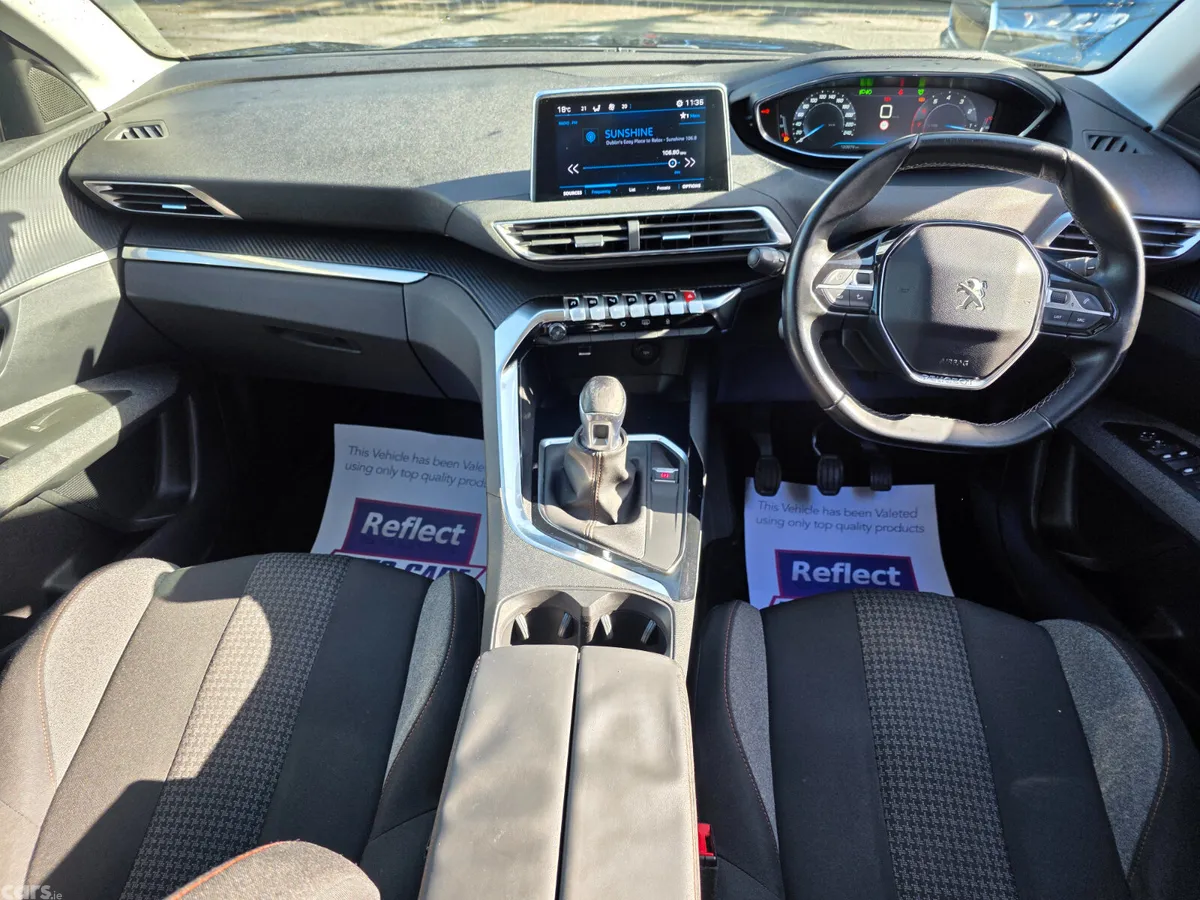 Peugeot 3008 MPV, Petrol, 2018, Grey