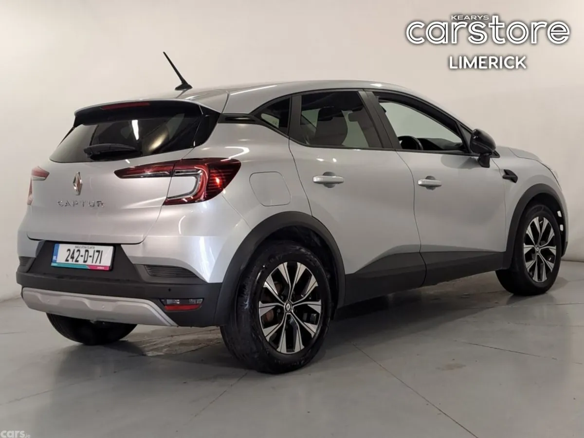Renault Captur Hatchback, Petrol, 2024, Grey