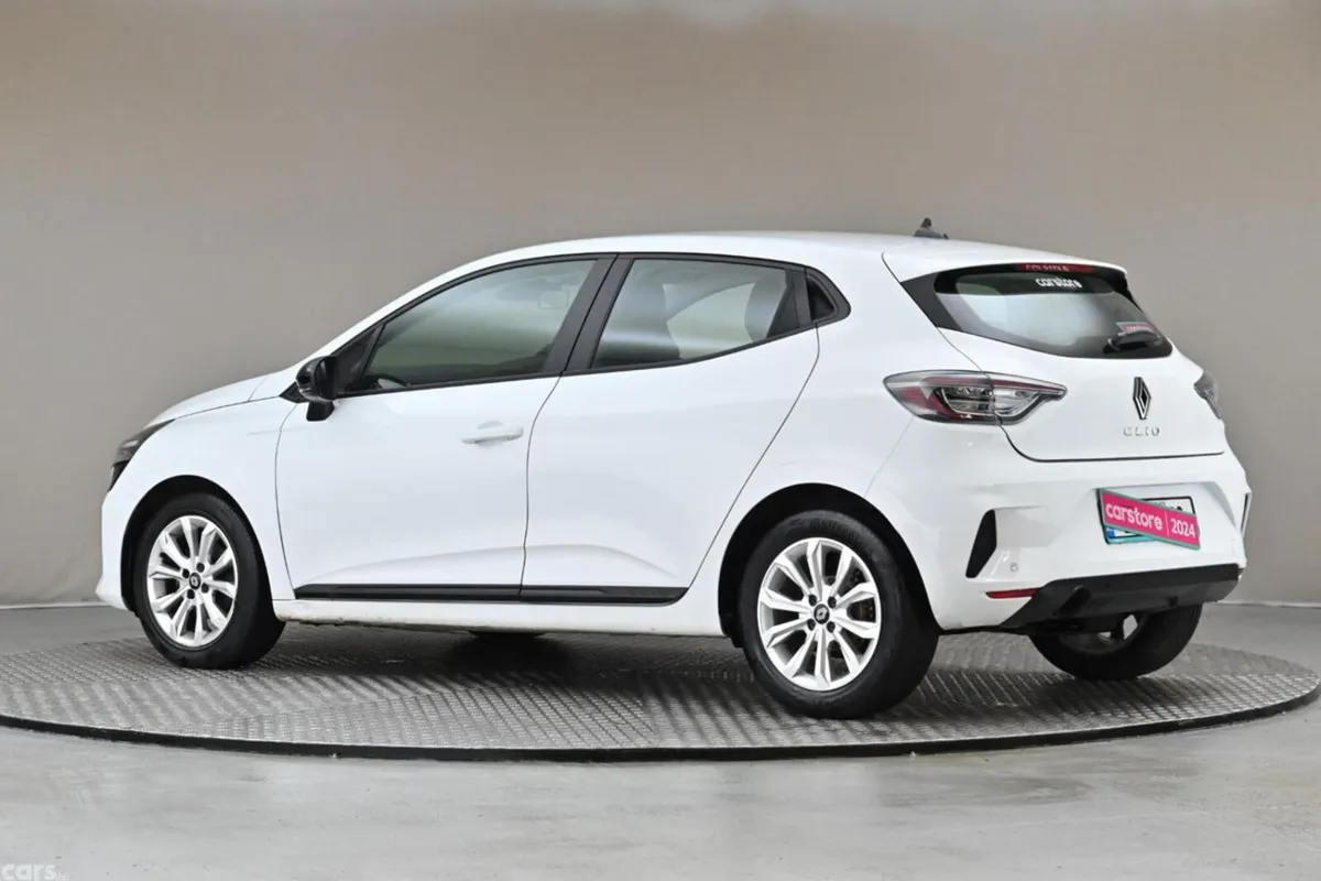 Renault Clio Hatchback, Petrol, 2024, White