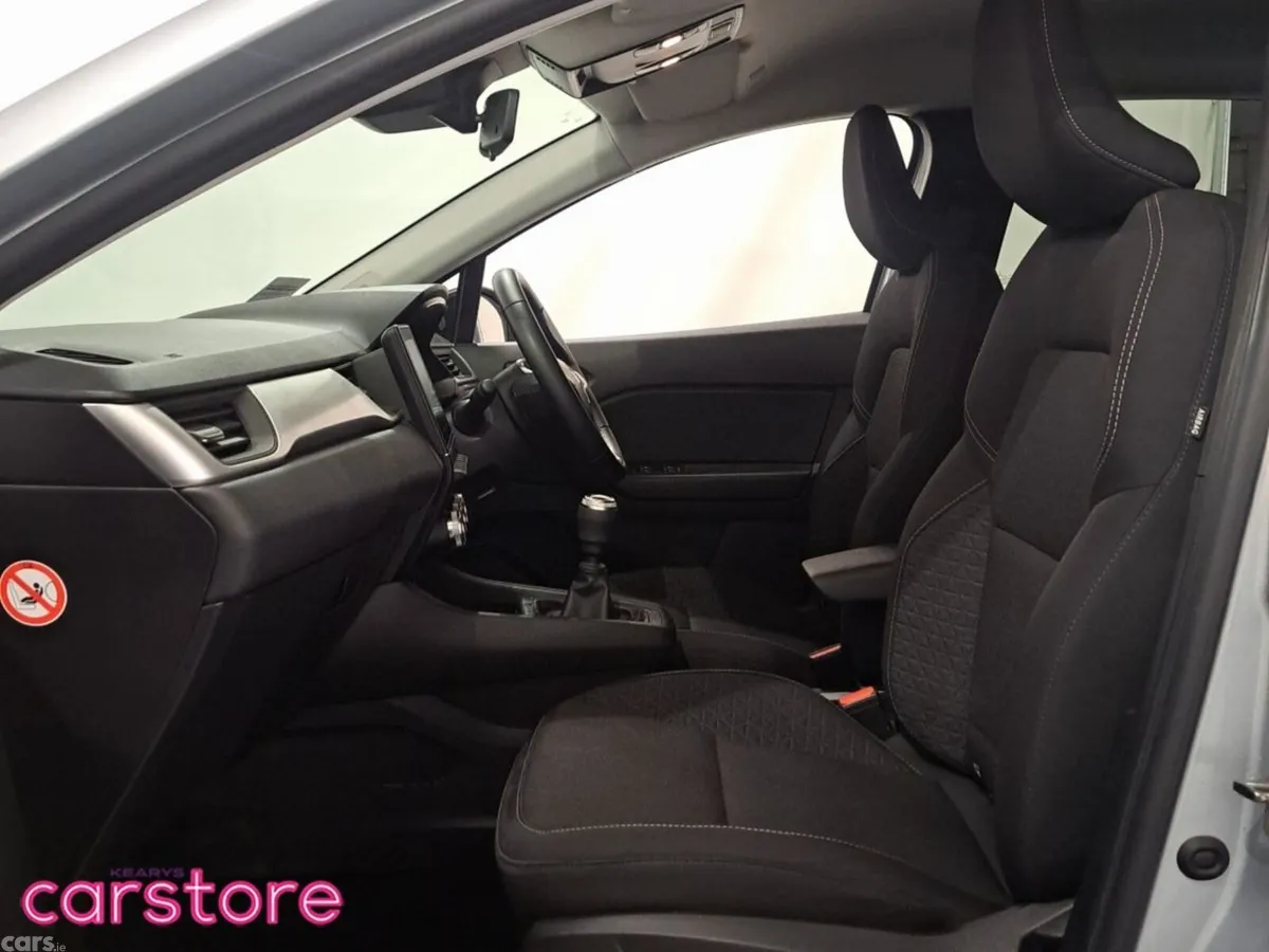Renault Captur Hatchback, Petrol, 2024, Grey