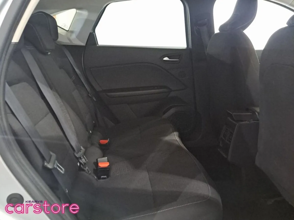 Renault Captur Hatchback, Petrol, 2024, Grey