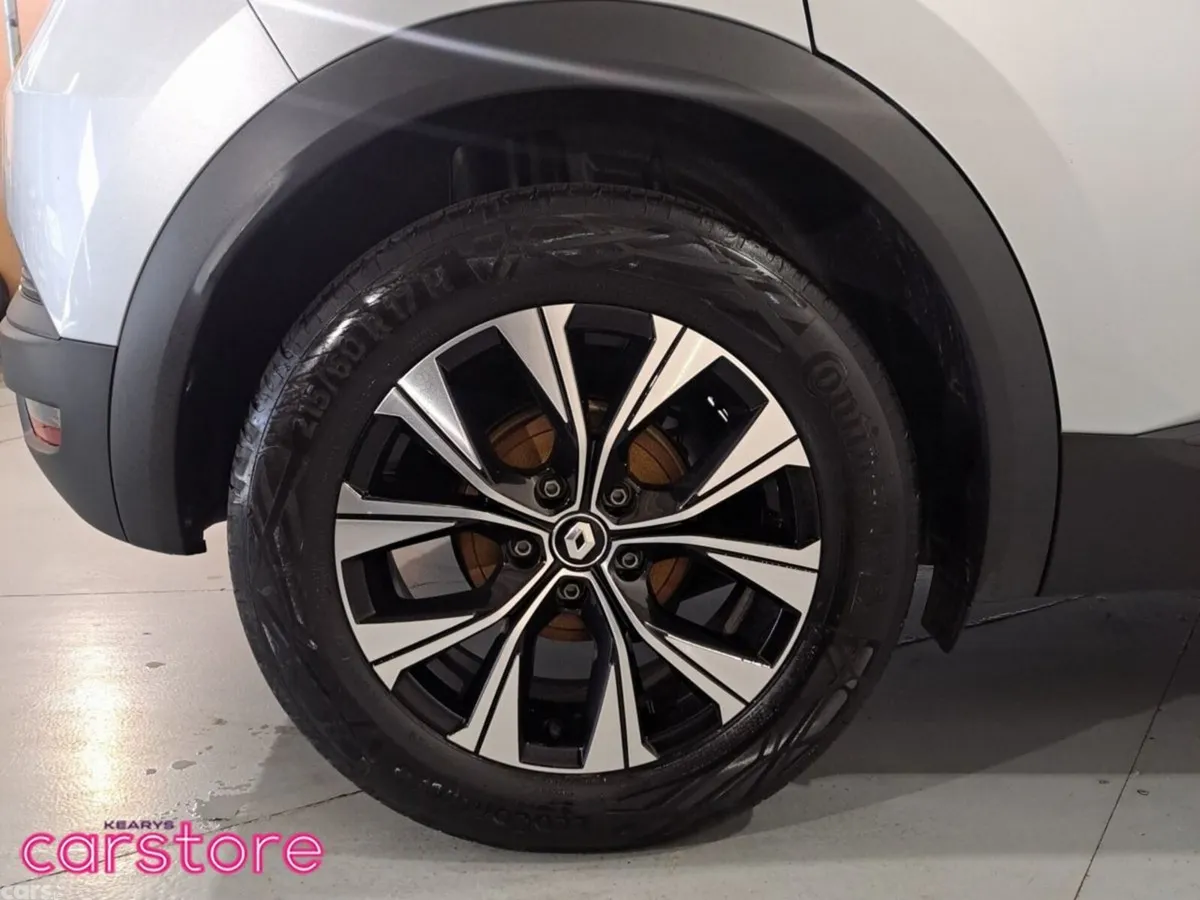 Renault Captur Hatchback, Petrol, 2024, Grey