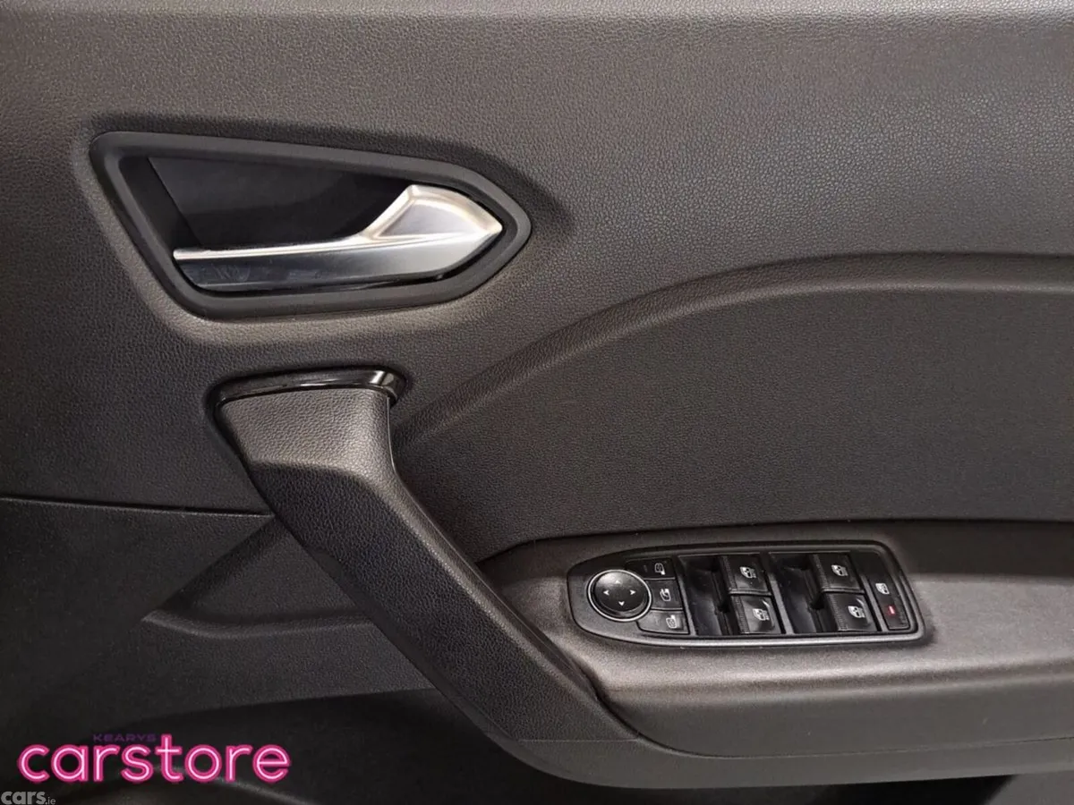 Renault Captur Hatchback, Petrol, 2024, Grey