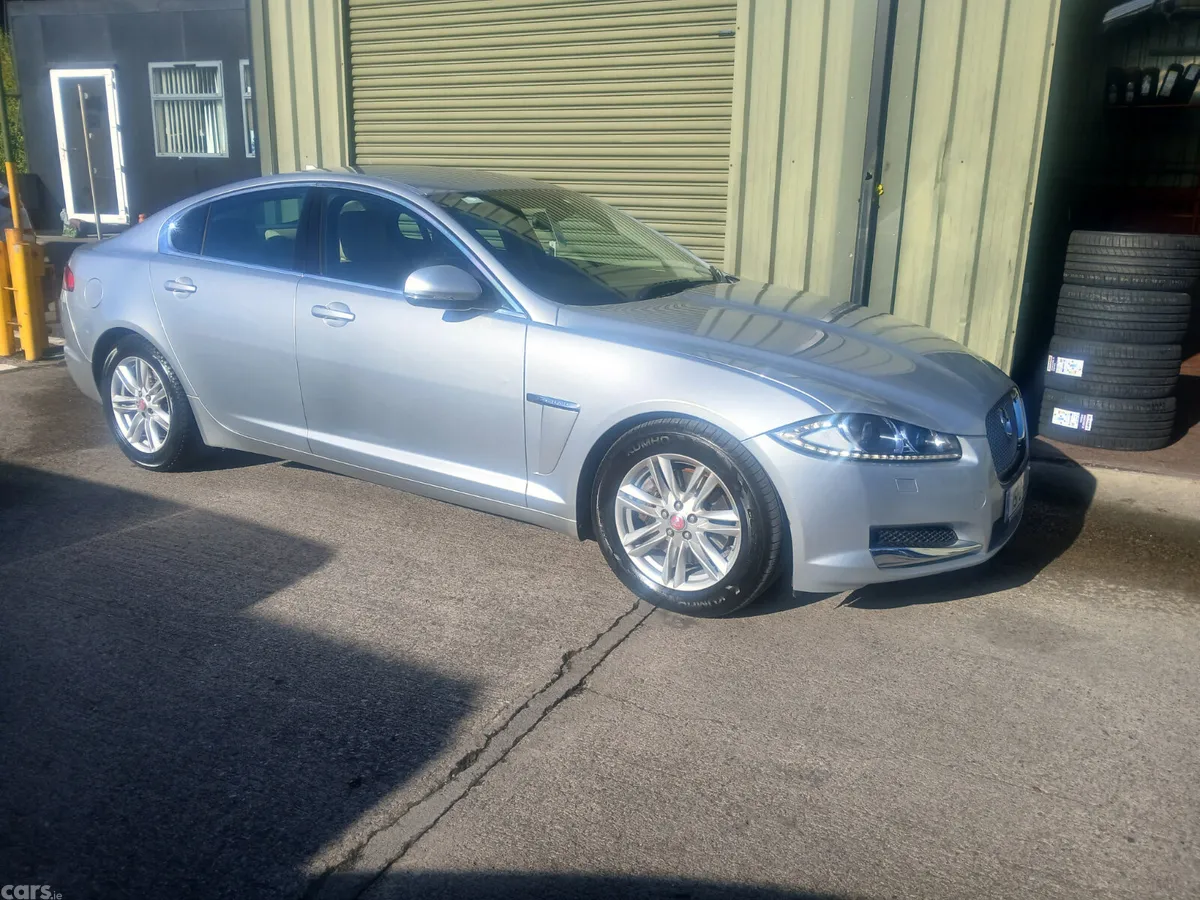 Jaguar XF Saloon, Diesel, 2015, Silver