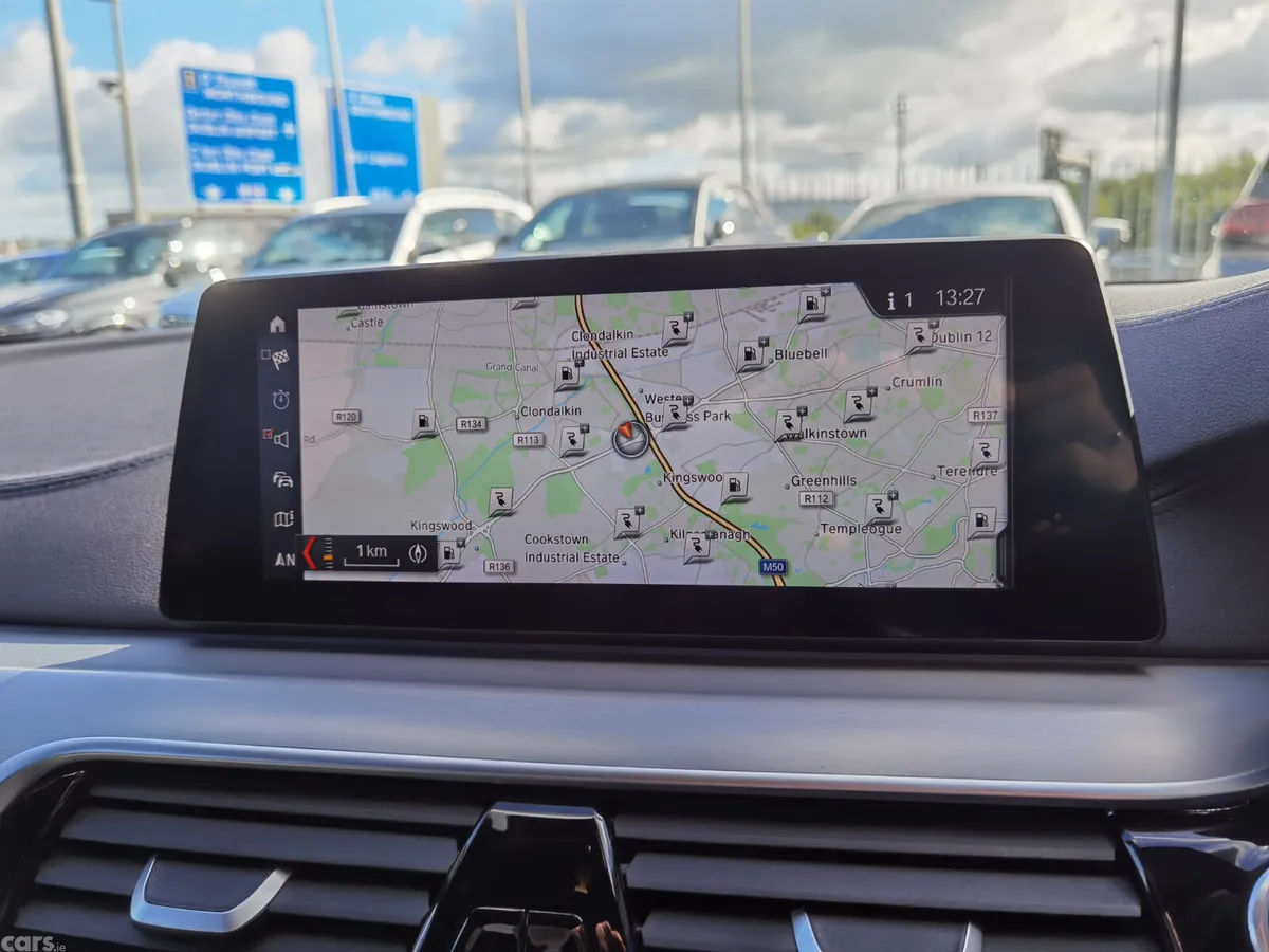 BMW 5-Series Saloon, Petrol Plug-in Hybrid, 2018, Black