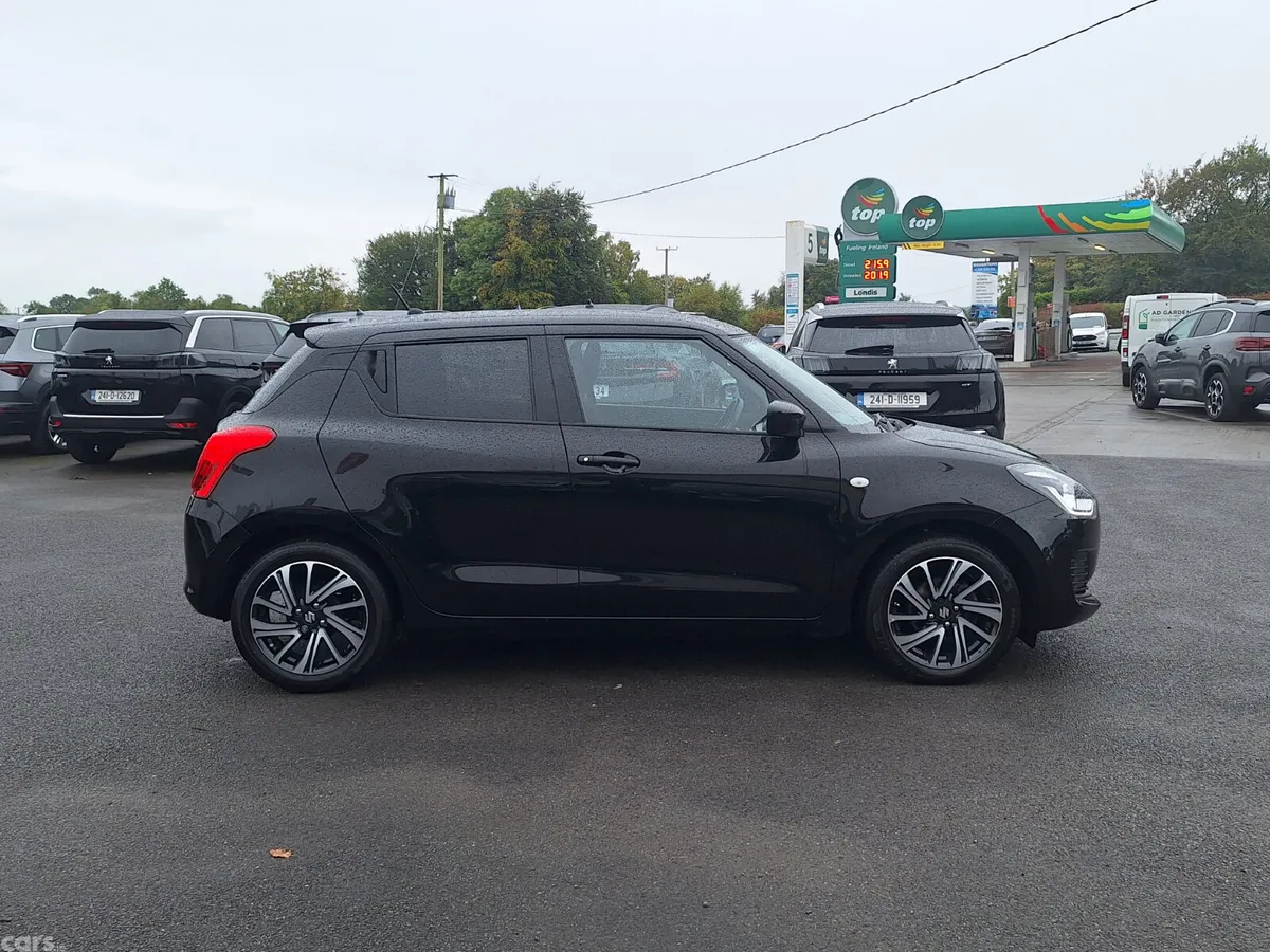 Suzuki Swift Hatchback, Petrol, 2024, Black