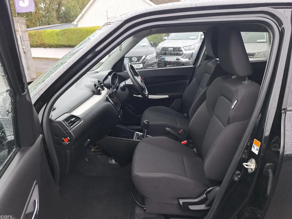 Suzuki Swift Hatchback, Petrol, 2024, Black