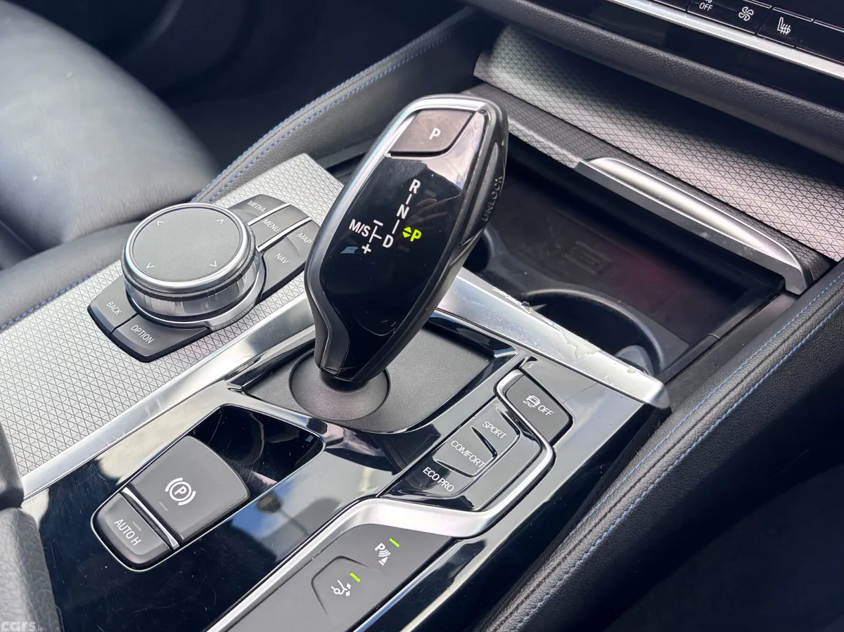 BMW 6-Series Hatchback, Diesel, 2019, White