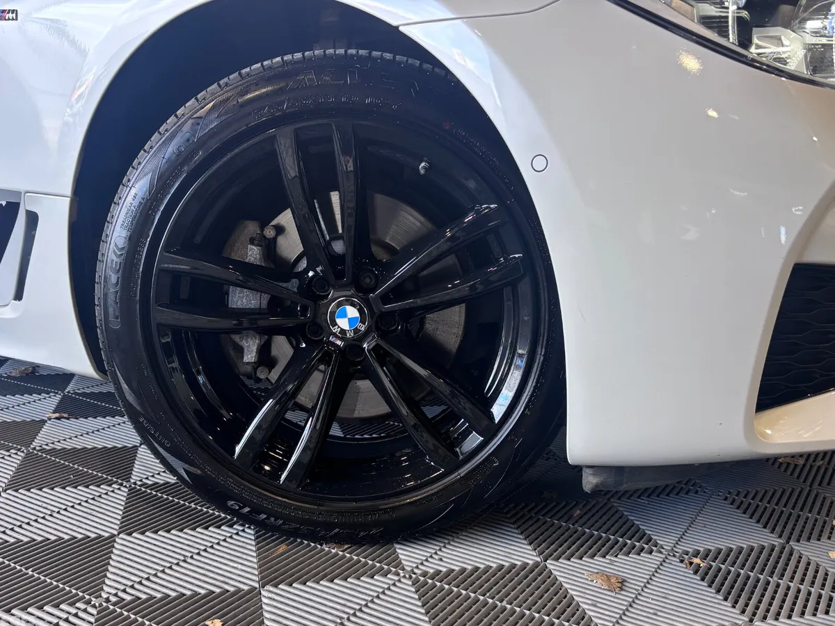 BMW 6-Series Hatchback, Diesel, 2019, White