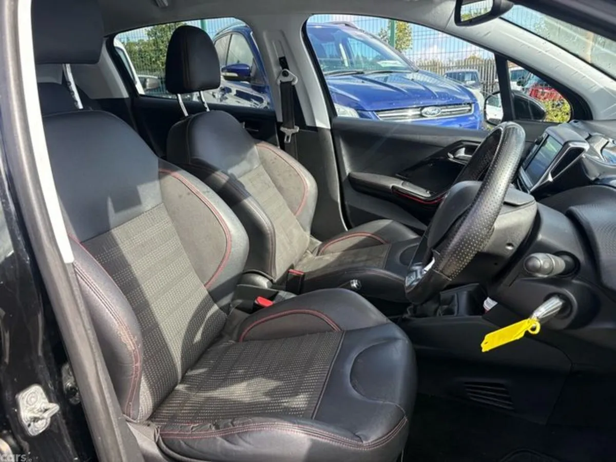 Peugeot 208 Hatchback, Diesel, 2018, Black