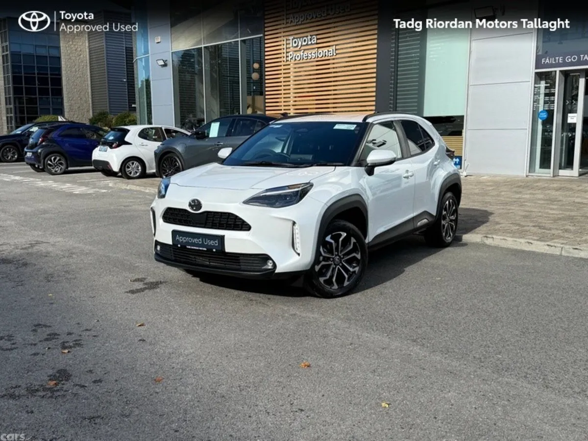 Toyota Yaris Cross Hatchback, Petrol Hybrid, 2026, White