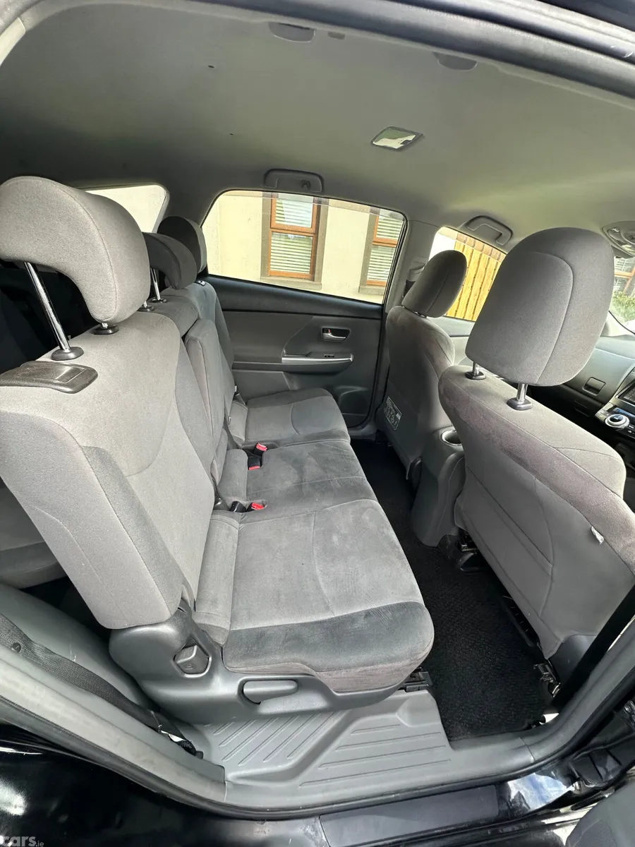 Toyota Prius MPV, Petrol Hybrid, 2014, White